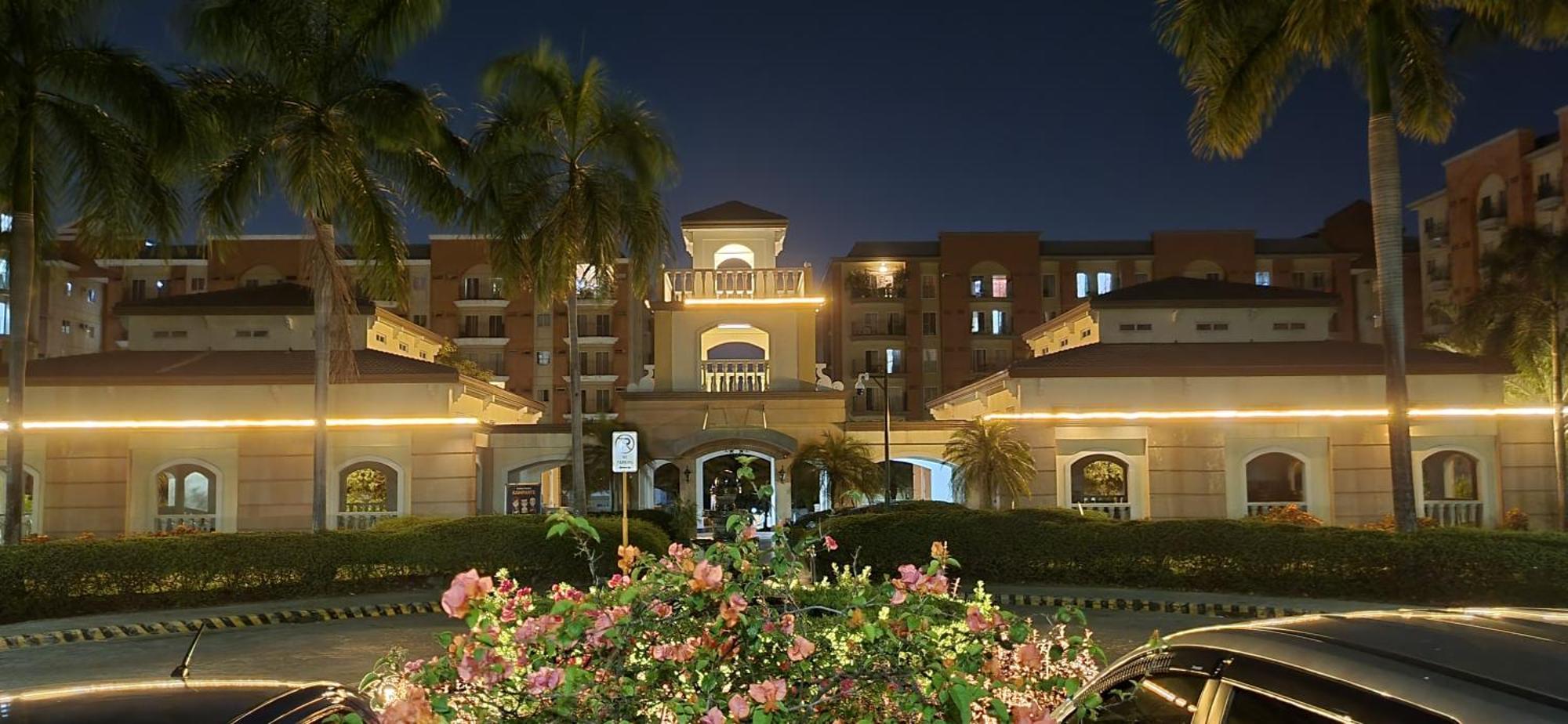 Cozy 2Br Staycation With Balcony Chateau Elysee For 4-6 Pax Paranaque City 外观 照片