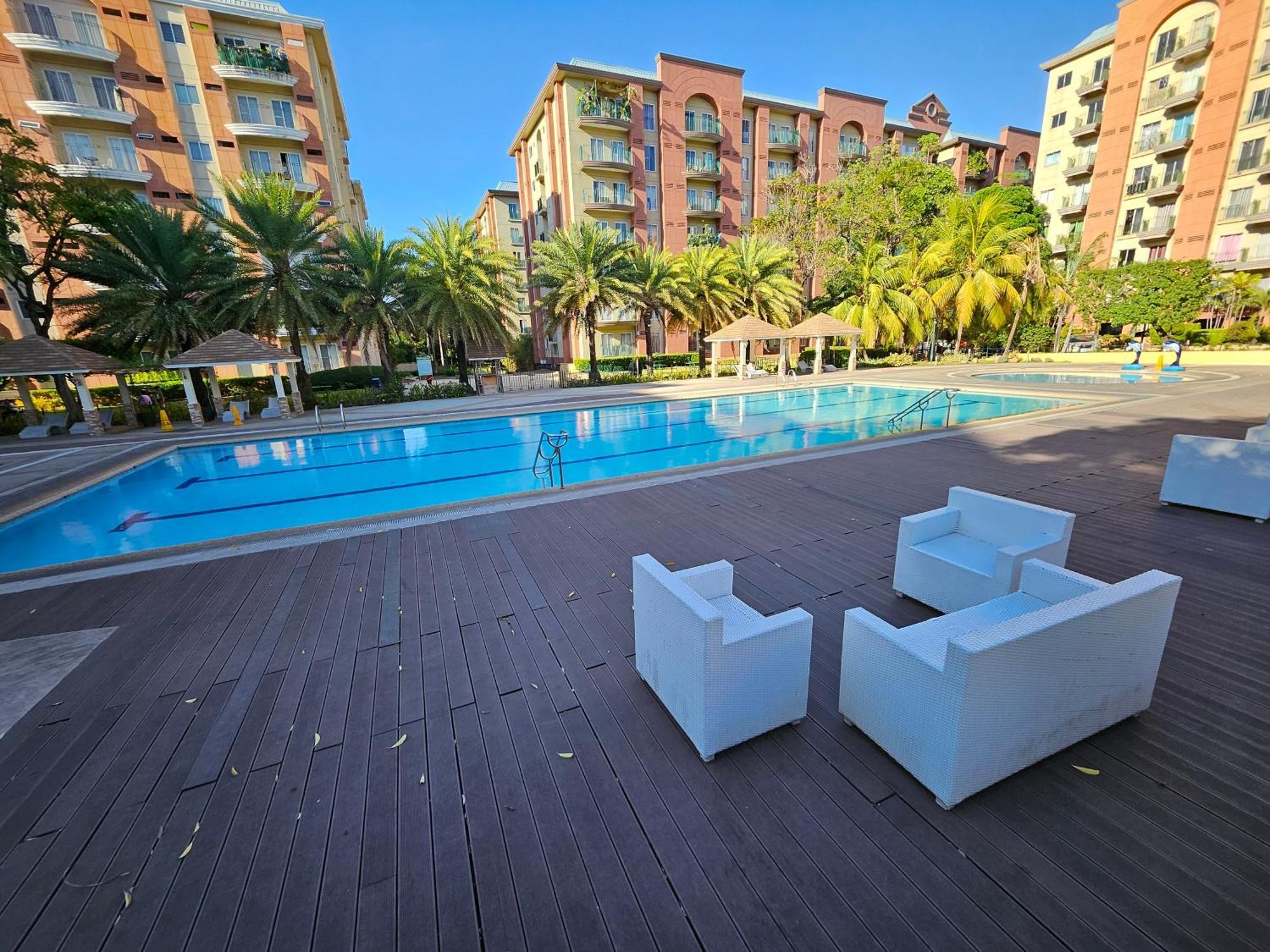 Cozy 2Br Staycation With Balcony Chateau Elysee For 4-6 Pax Paranaque City 外观 照片