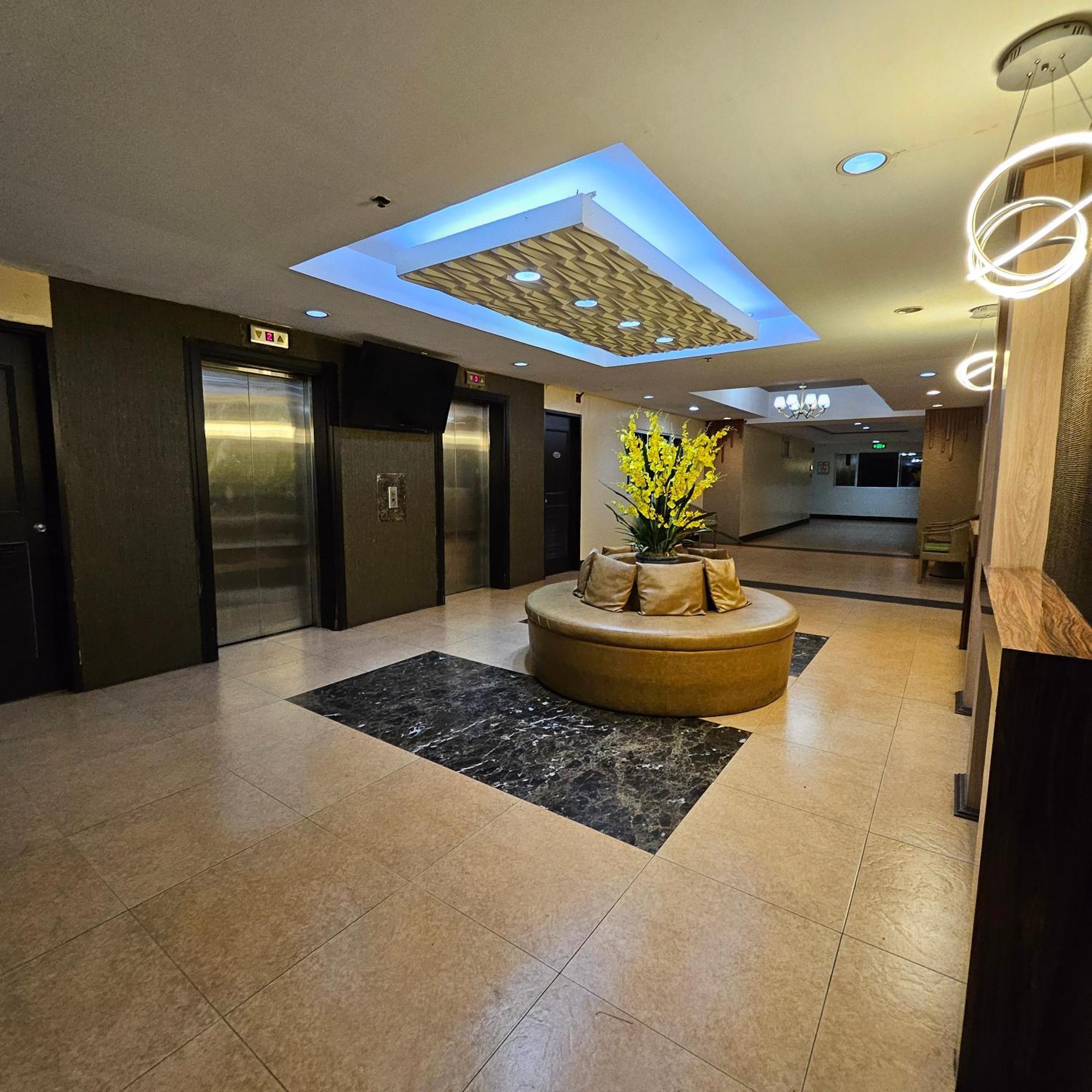 Cozy 2Br Staycation With Balcony Chateau Elysee For 4-6 Pax Paranaque City 外观 照片